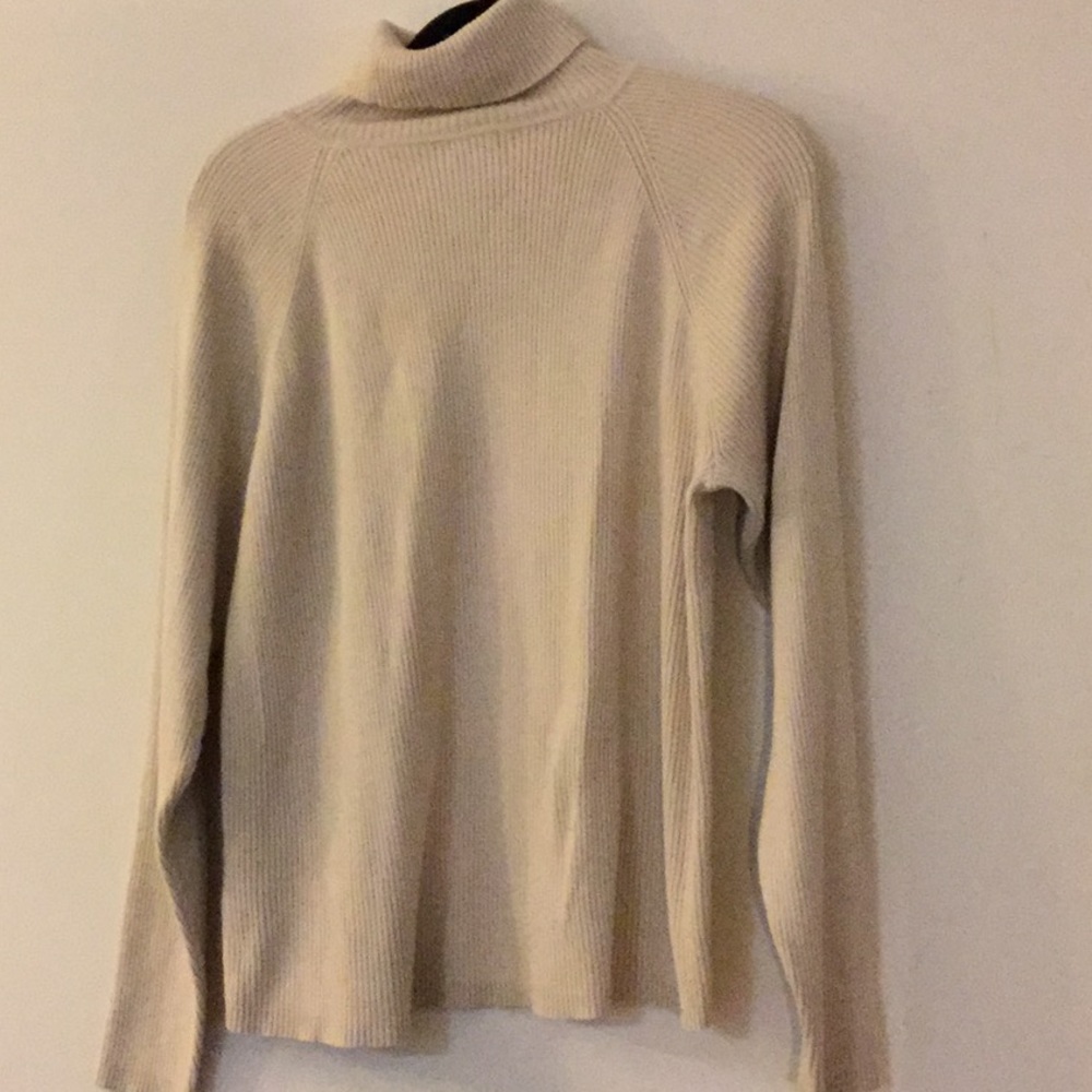 Harvey Benard sweater - Picture 3 of 5